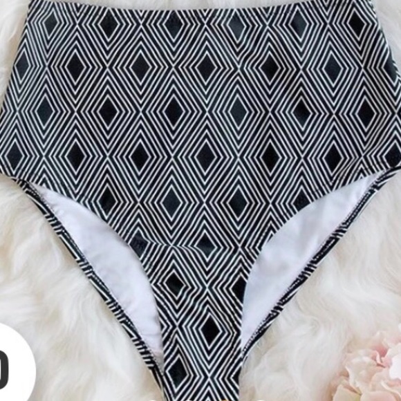 Cupshe Pink Twisted Halter Bikini, Geometric Print High Waisted Bottom - M - Picture 7 of 7